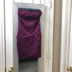 Women cute Purple strapless dress in S